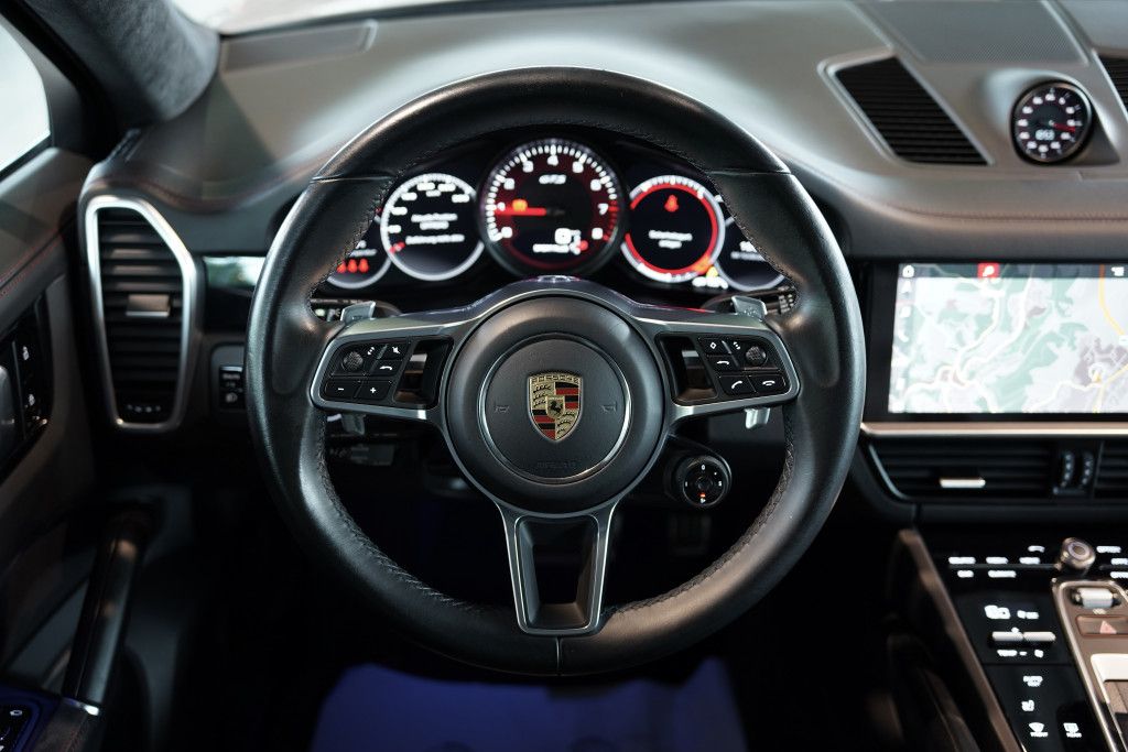 Porsche Cayenne GTS Coupé *1.H *22 *Chrono *BOSE *