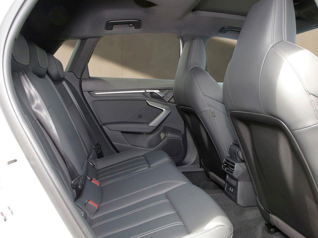 Audi A3 Sportback 45 TFSI e S line 18"|LEDER|PANO|SHZ