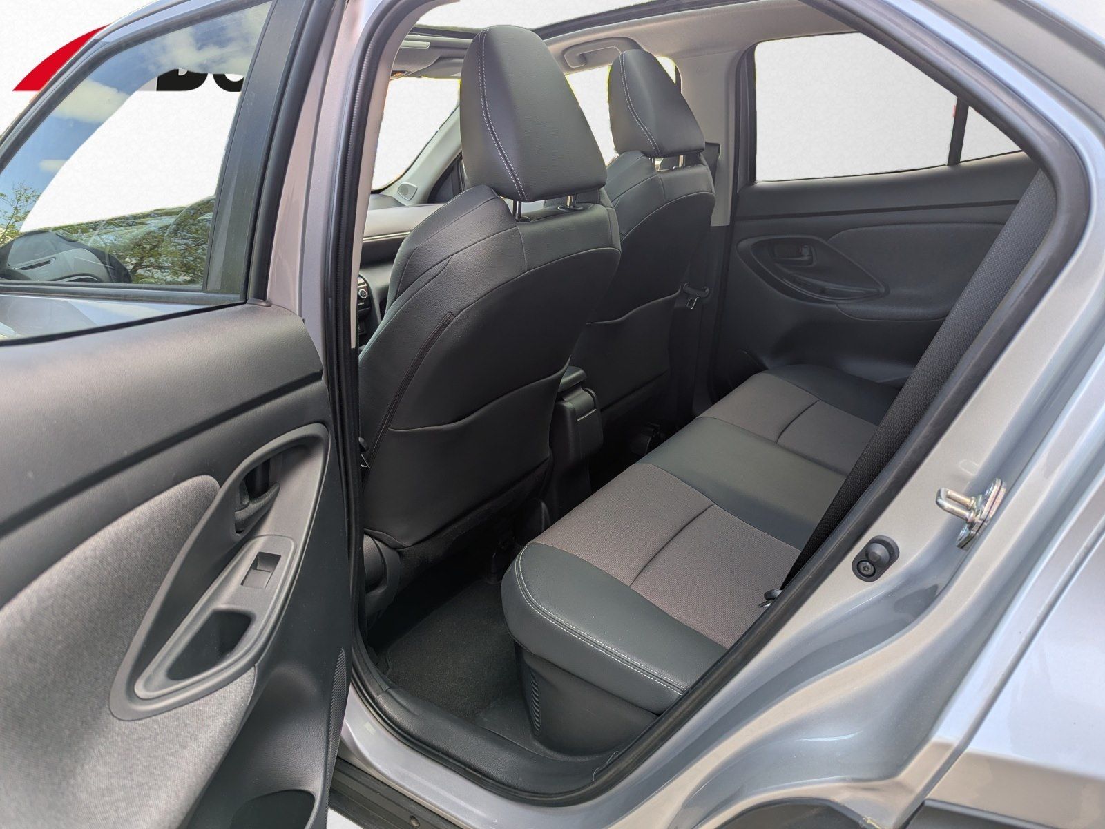 Toyota Yaris Cross 1,5 Hyb. Elegance *PANO 360° HUD*