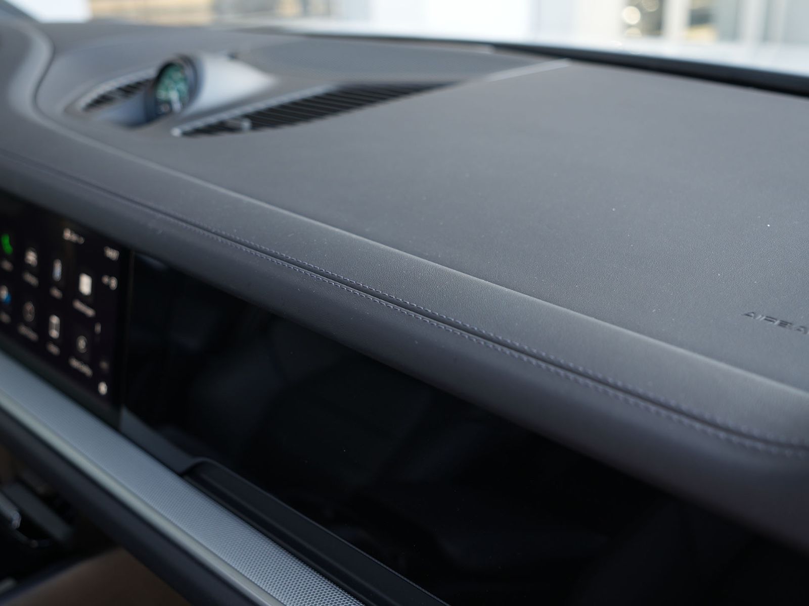 Porsche E-Hybrid INNODRIVE-LUFTF.-PANO-AHK-MASSAGE-VOLL