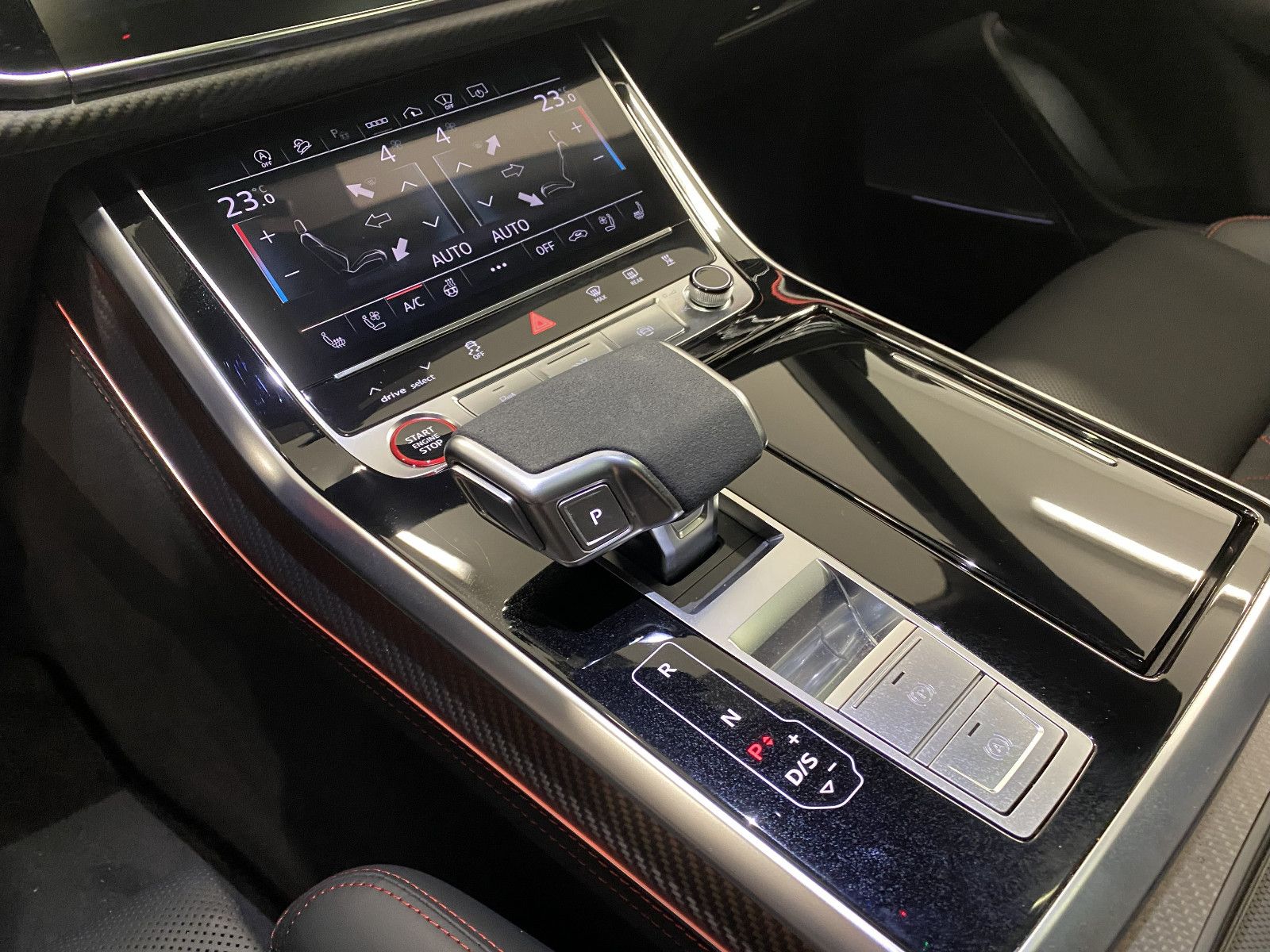 Audi RSQ8 Laserlicht+Pano+Standhzg+HUD+360°+Remotepar