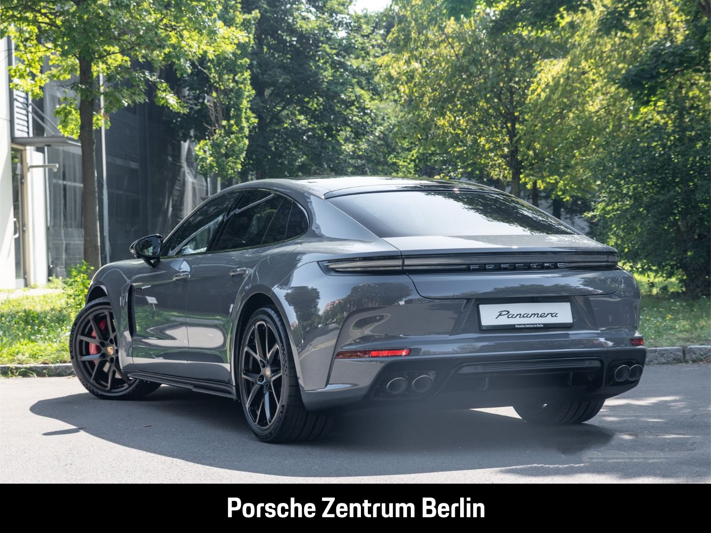 Porsche Panamera 4S E-Hybrid Surround-View Sportabgas