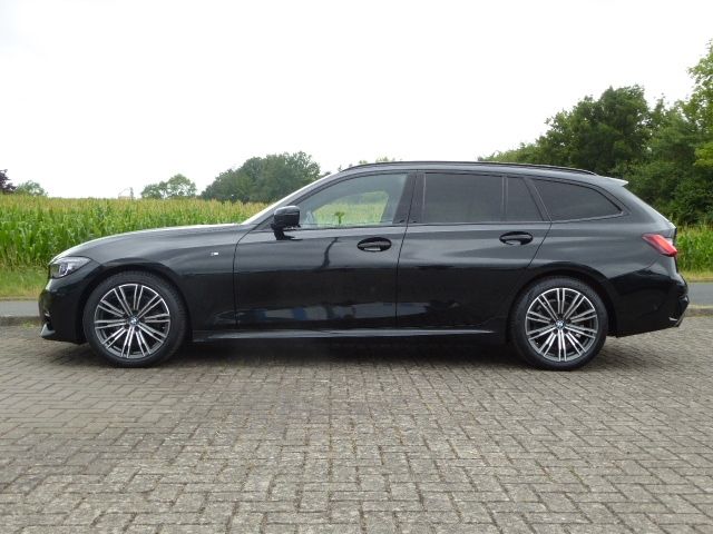 BMW 320 d xDrive M Sport - Samsaru's Car Outlet