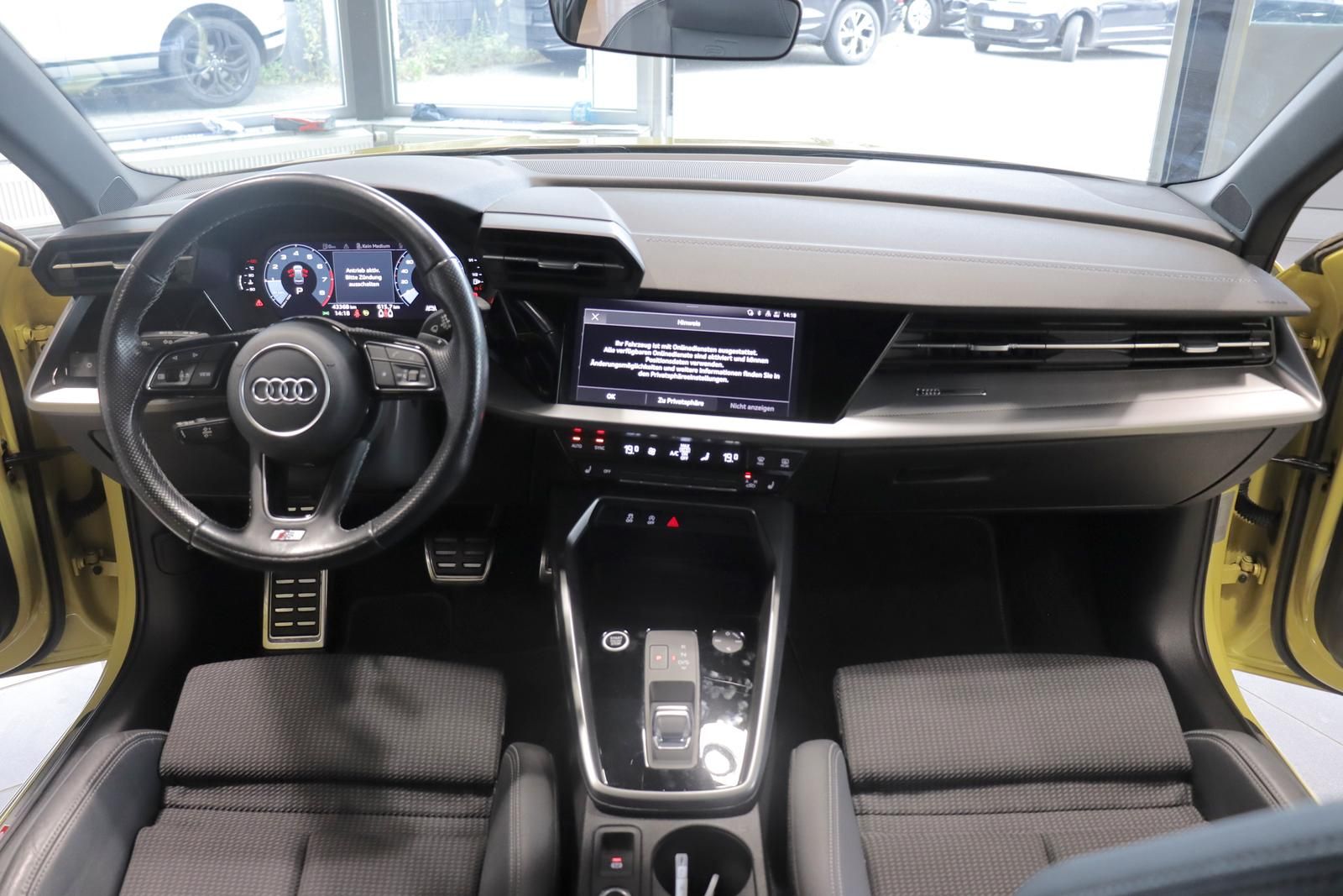 Audi A3 Lim. 1.0 TFSI S tronic advanced S-LINE