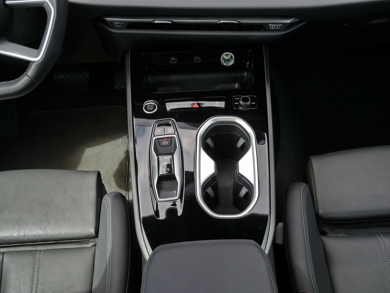 Audi A6 Avant 55 TFSI qu. S line Matrix*B&O*AHK*Pano