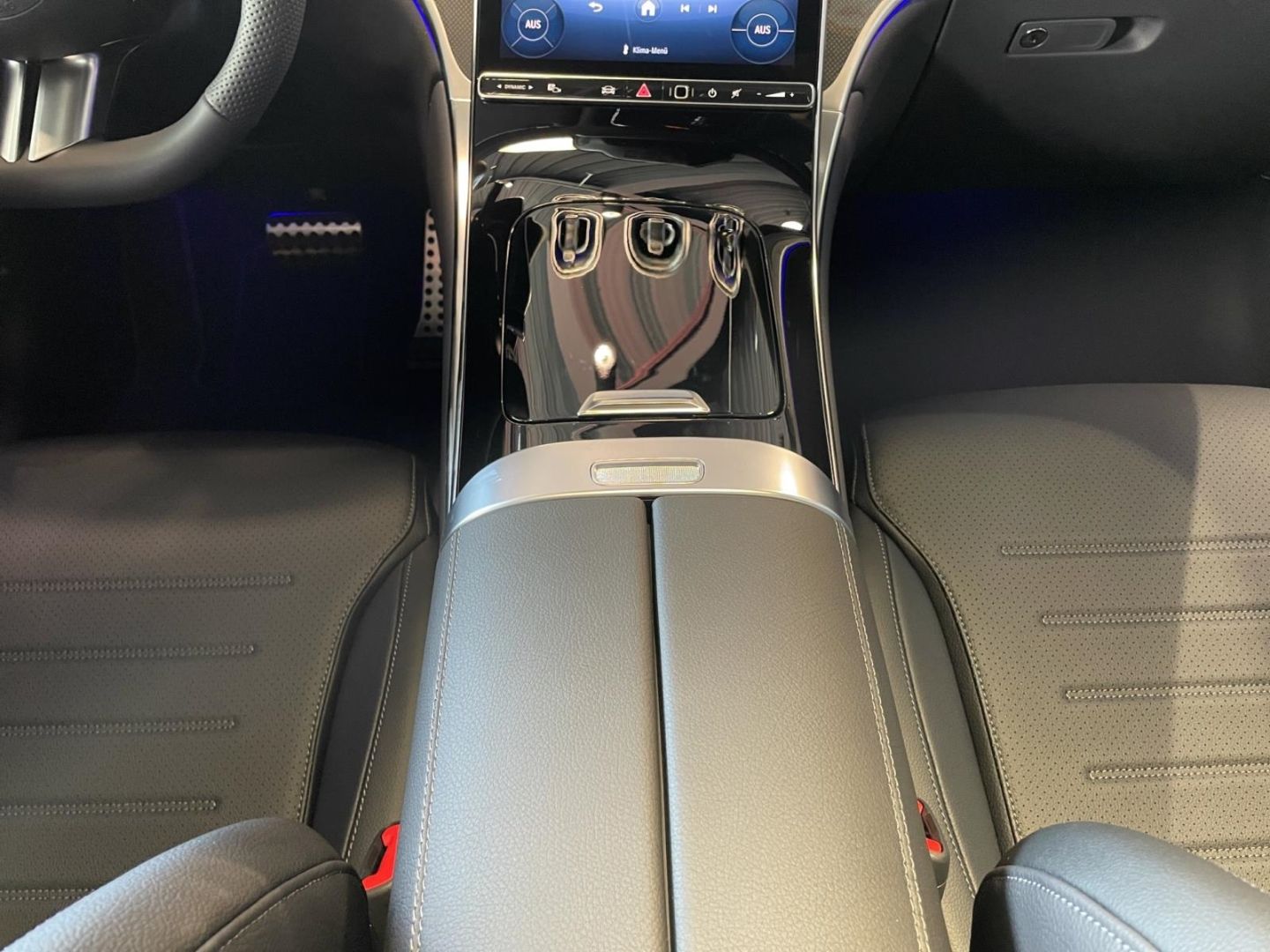 Mercedes-Benz GLC 300 d 4M AMG ADVANCED AHK PANO 360°FAP BURM