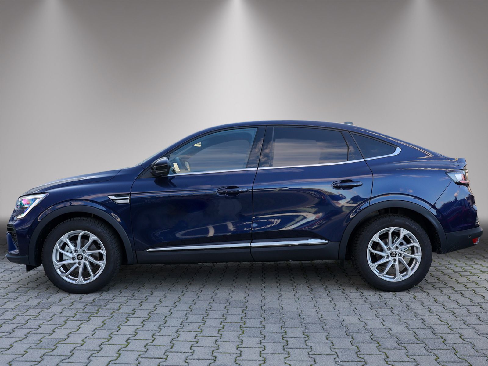 Renault Arkana TECHNO+E-Tech Full Hybrid - Samsaru's Car Outlet