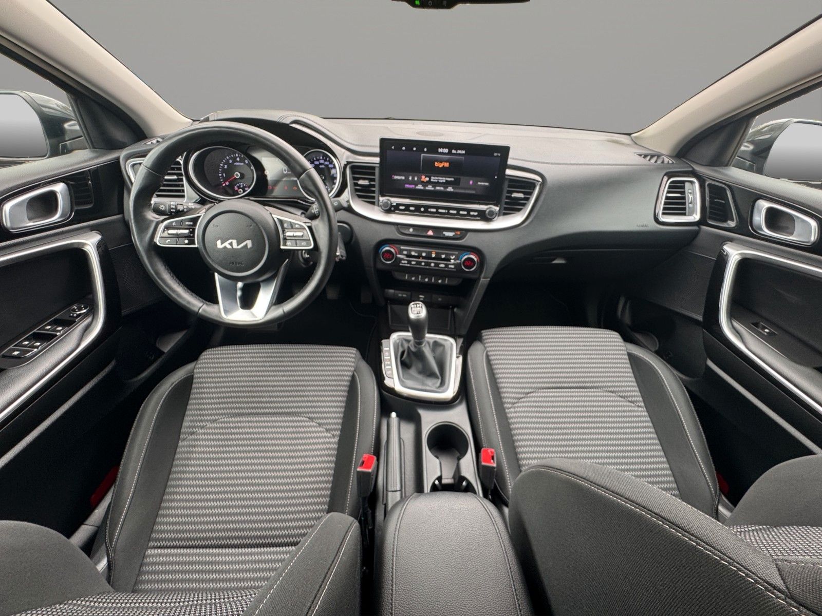 Kia cee'd / Ceed Vision - Samsaru's Car Outlet