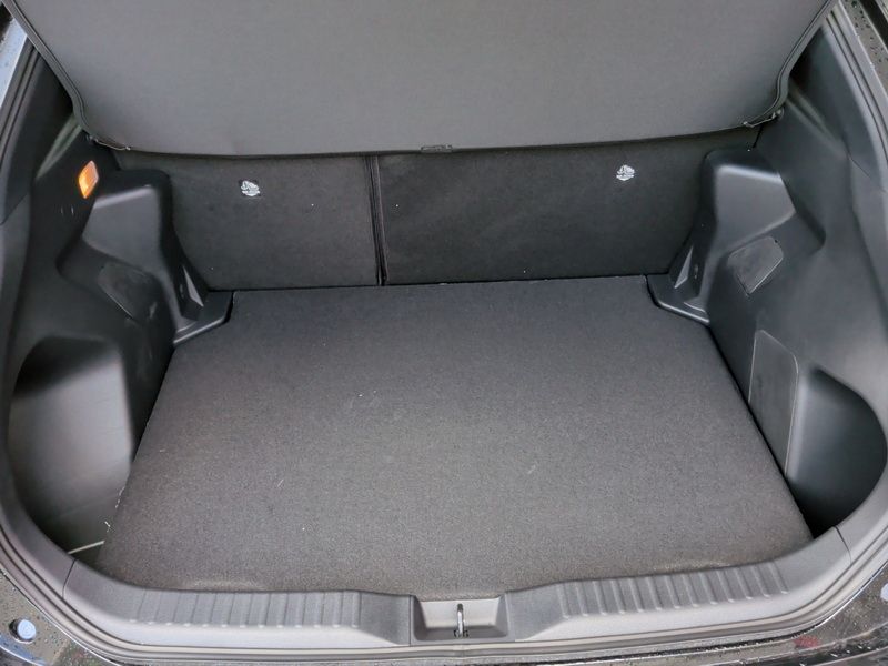 Toyota Yaris Cross 1.5 Hybrid Teamplayer *2xPDC*ACC*BLI
