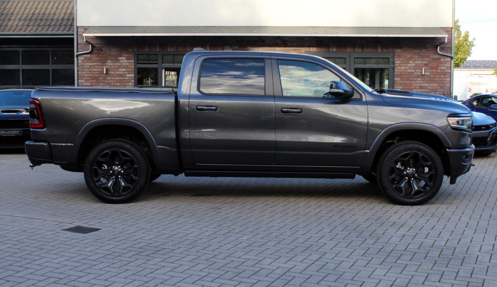 Dodge RAM 5,7L LIMITED, HUD, LPG, 360°, Deutsche EZ