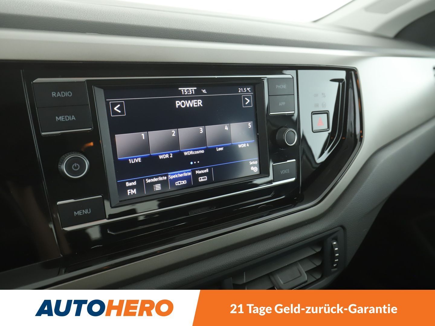 Volkswagen Polo 1.0 TSI Comfortline - Samsaru's Car Outlet