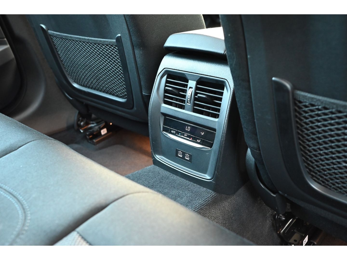 BMW 320 d xDrive Touring MHyb - Samsaru's Car Outlet
