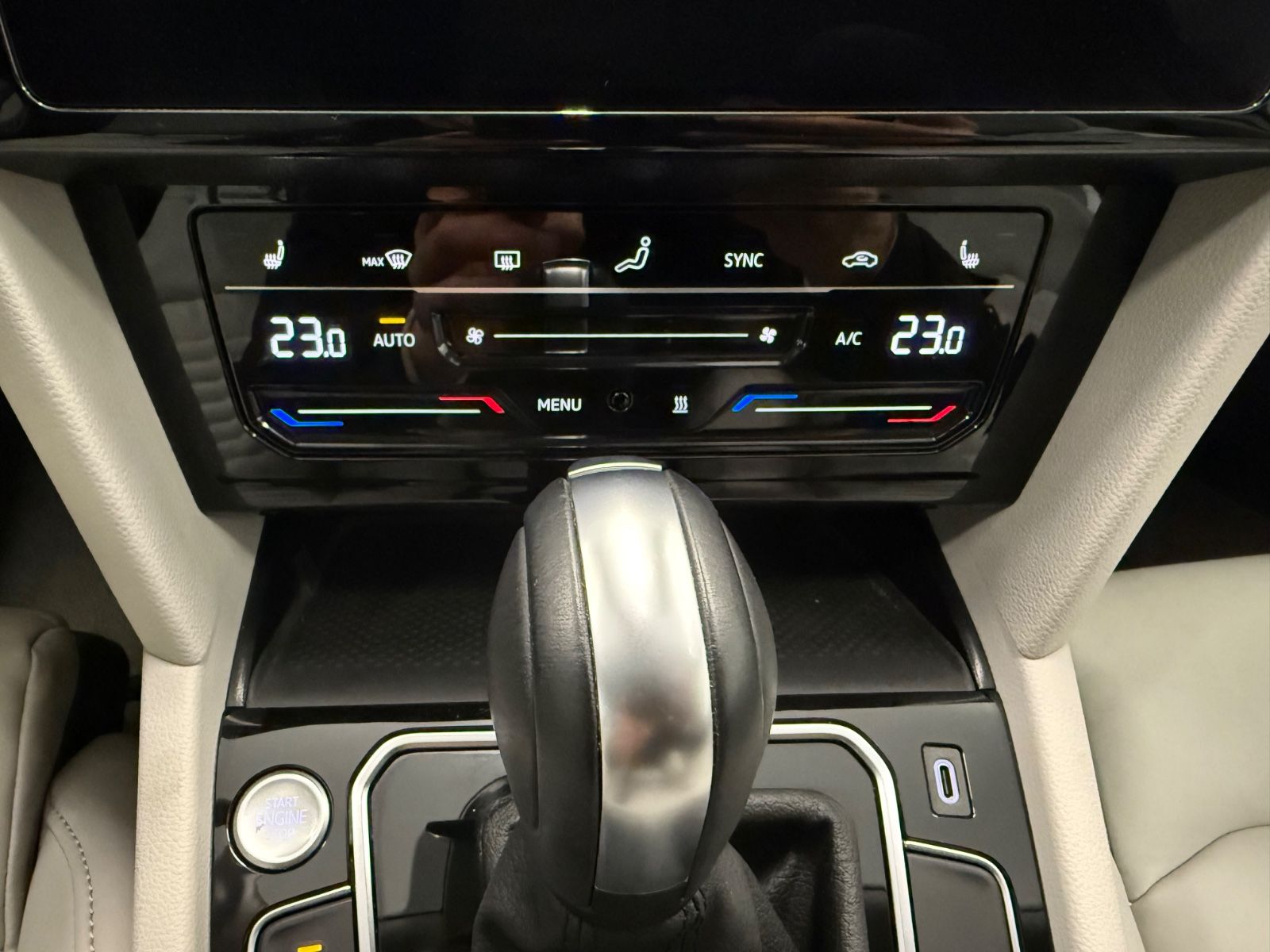 Volkswagen Passat Elegance 1.5 TSI - Samsaru's Car Outlet