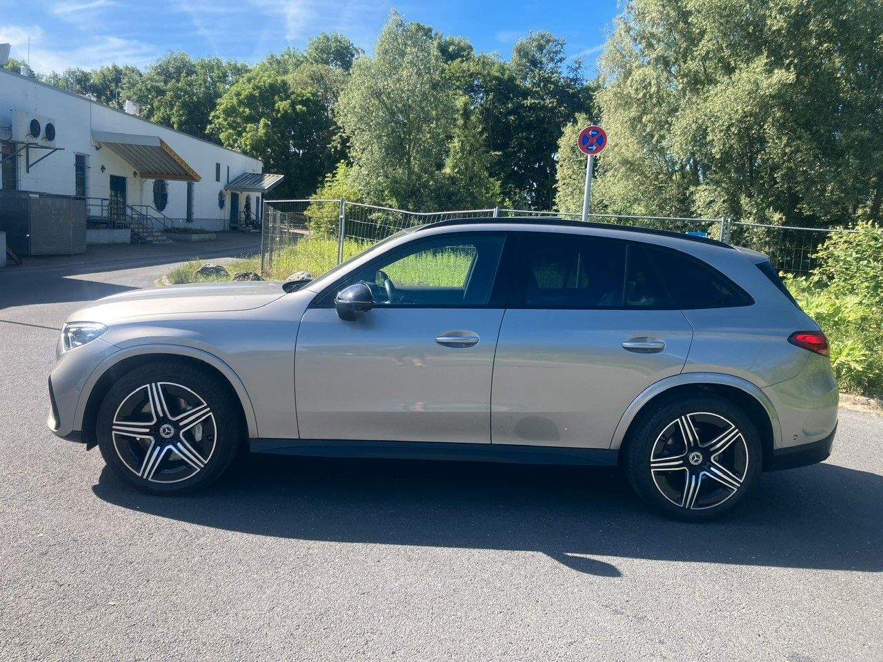Mercedes-Benz GLC 200 4Matic*AMG*Leder-Nappa*PANO*KAMERA*AHK*