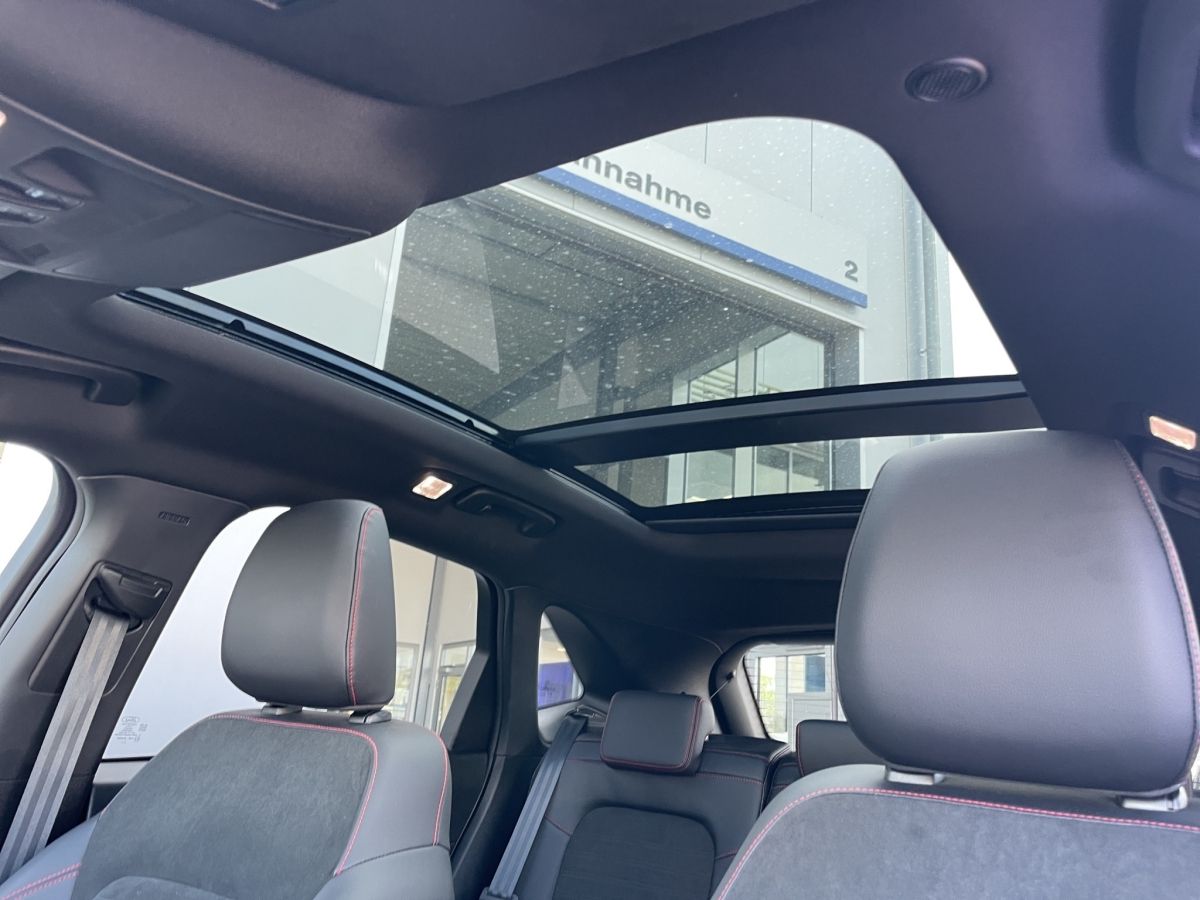 Ford Kuga ST-Line X - Samsaru's Car Outlet