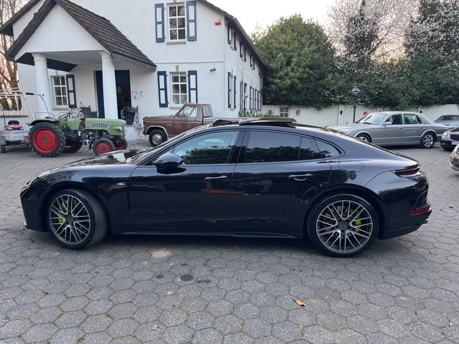 Porsche Panamera Vollausstattung, NP 227.543,25 €