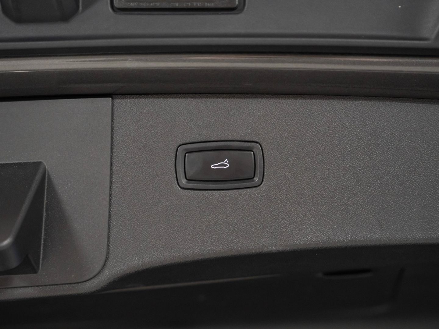 Porsche Cayenne S Coupe PASM PDCC BOSE InnoDrive