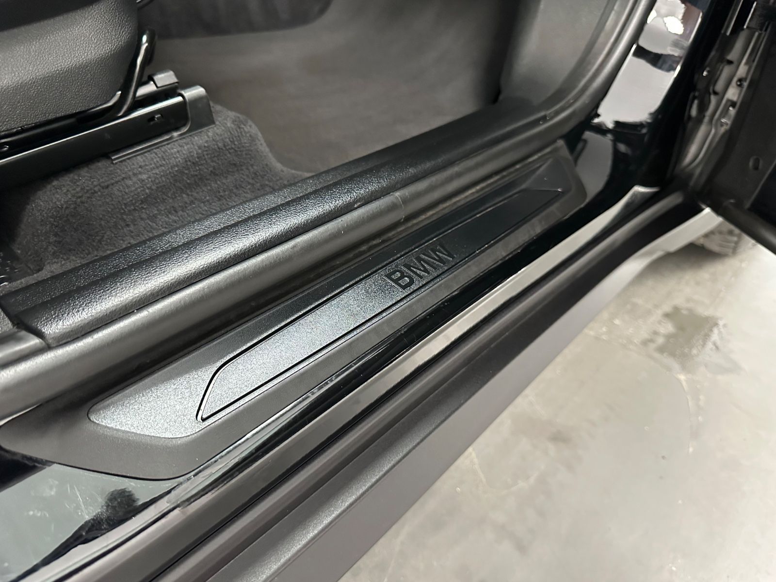 BMW X1 xDrive 25 e Hybrid - Samsaru's Car Outlet