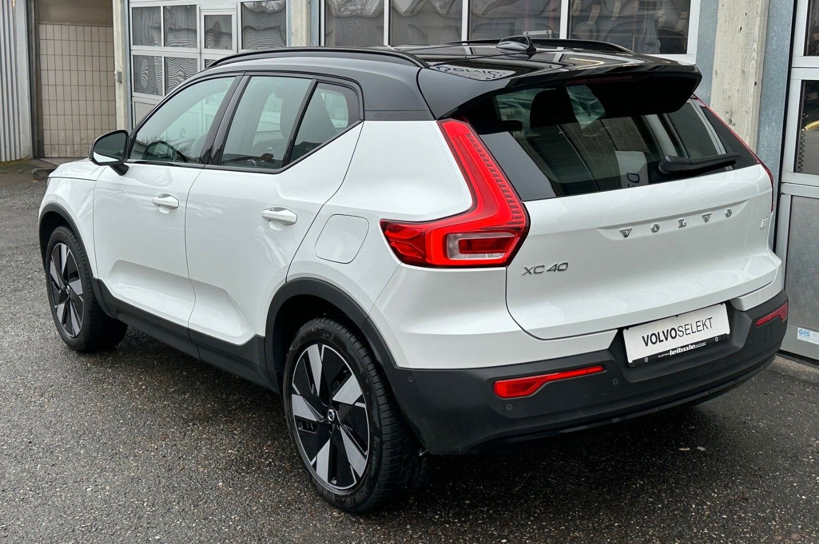 Volvo XC40 Twin Pro Recharge Pure Electric AWD
