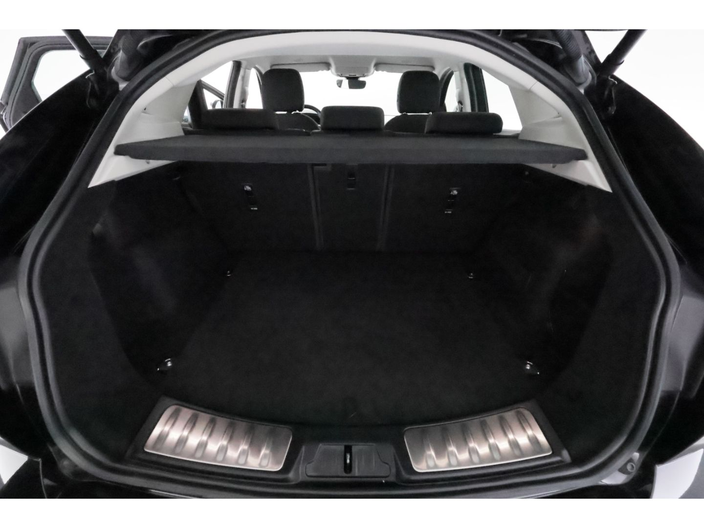 Jaguar E-Pace D200 Mild-Hybrid AWD Aut.Basis+LED+NAVI