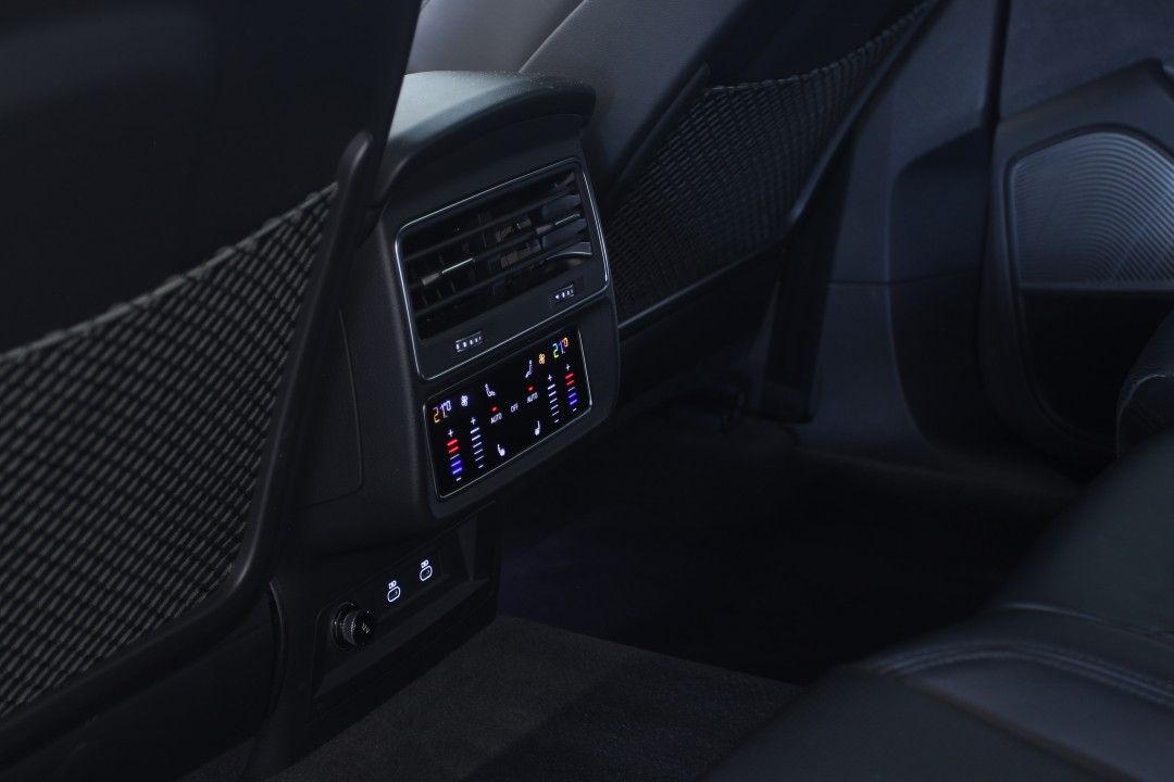 Audi RSQ8 Quattro MHEV 600CP