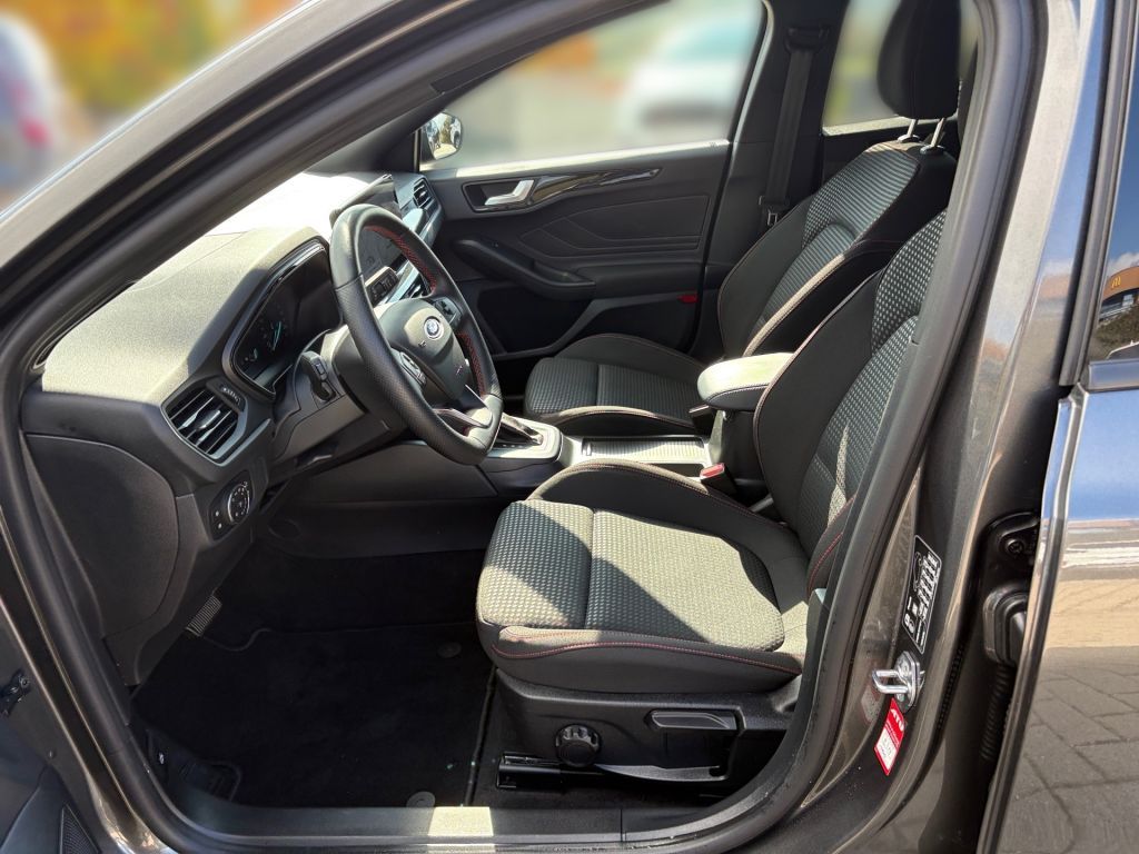 Ford Focus Turnier 1.0 EcoBoost Hybrid Aut. ST-LINE *