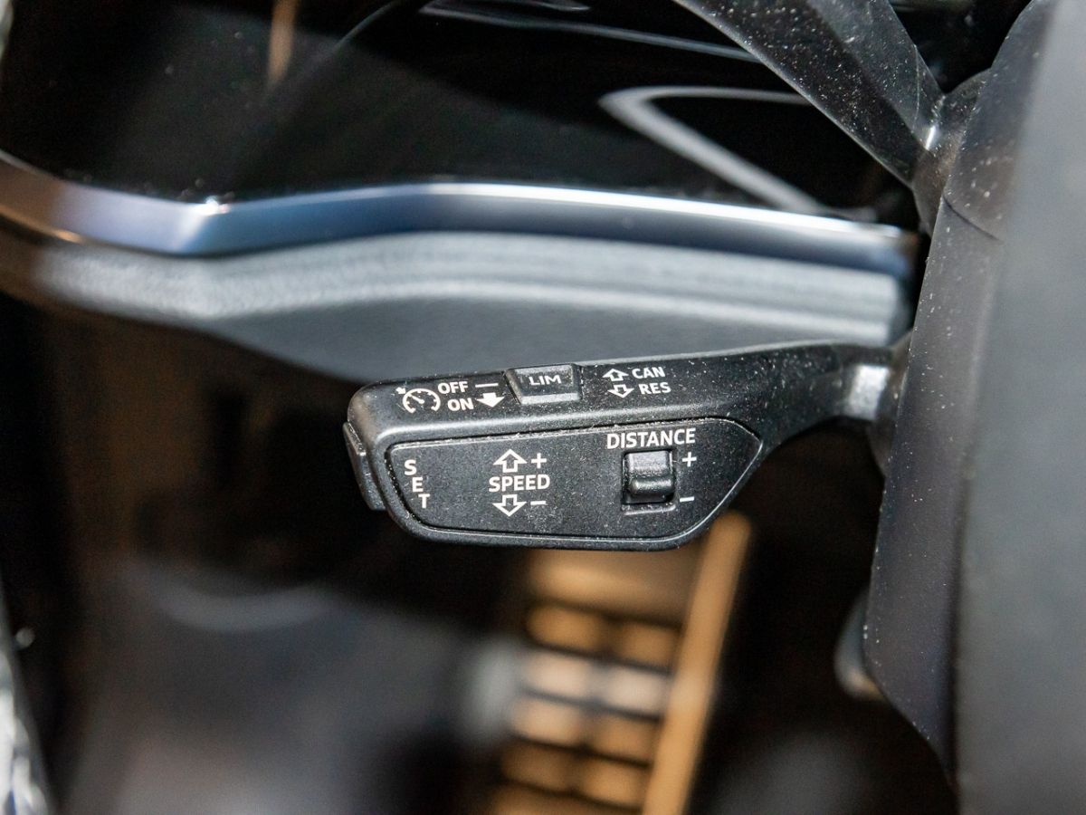 Audi Q3 35 TDI qu S line - Samsaru's Car Outlet
