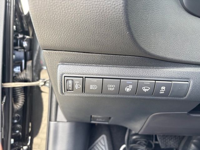 Toyota Corolla 1.8 Hybrid - Samsaru's Car Outlet