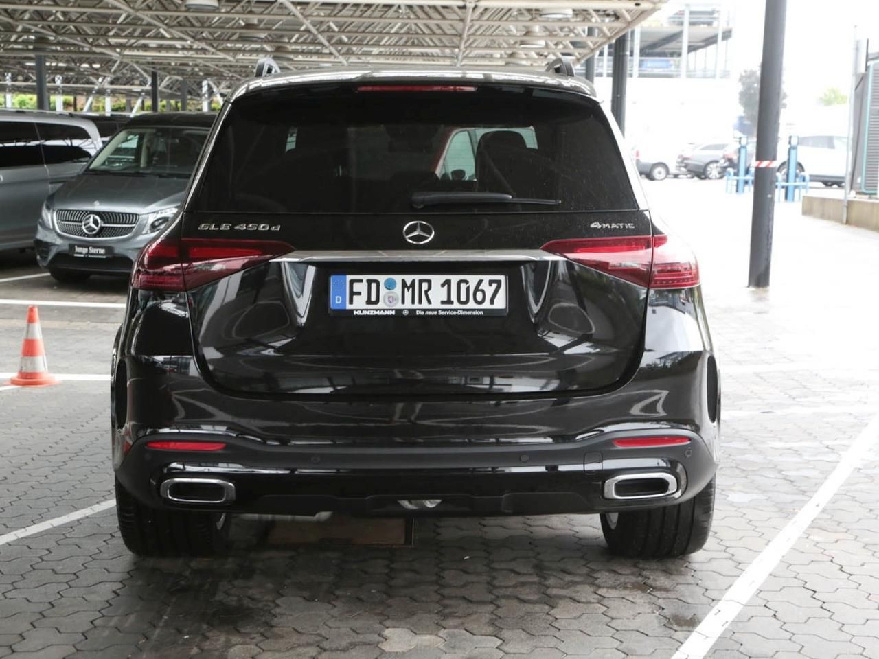 Mercedes-Benz GLE 450 d 4MATIC AMG Night Airmatic Distronic AH