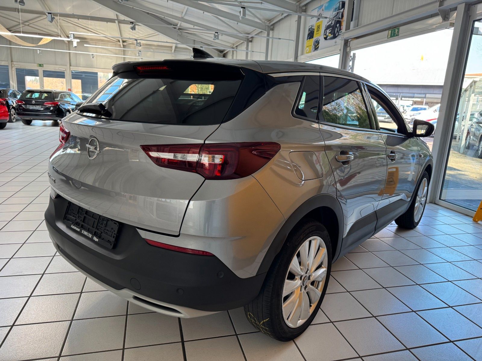 Opel Grandland X Innovation - Samsaru's Car Outlet