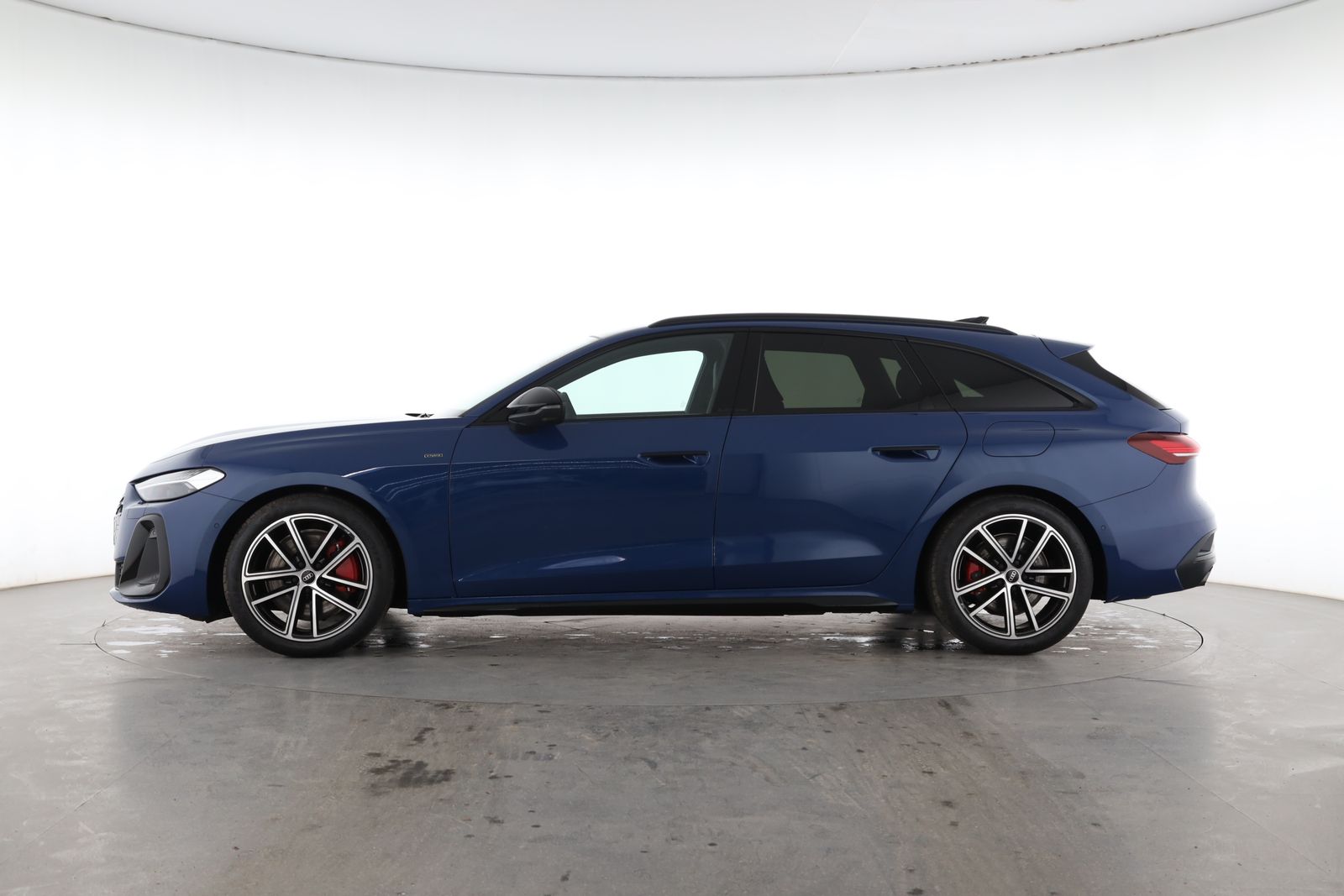 Audi A5 Avant e hybrid quattro S tronic S line | AHK