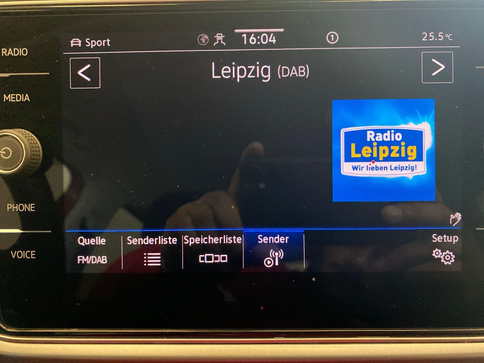 Volkswagen T-Roc 1.5 TSI Active - Samsaru's Car Outlet