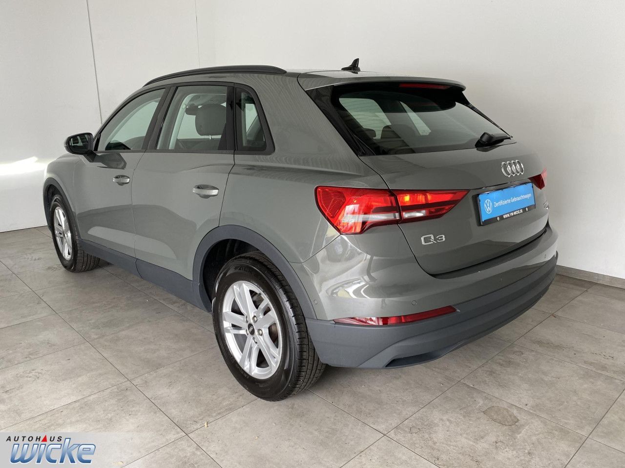 Audi Q3 35 TDI quattro - Samsaru's Car Outlet