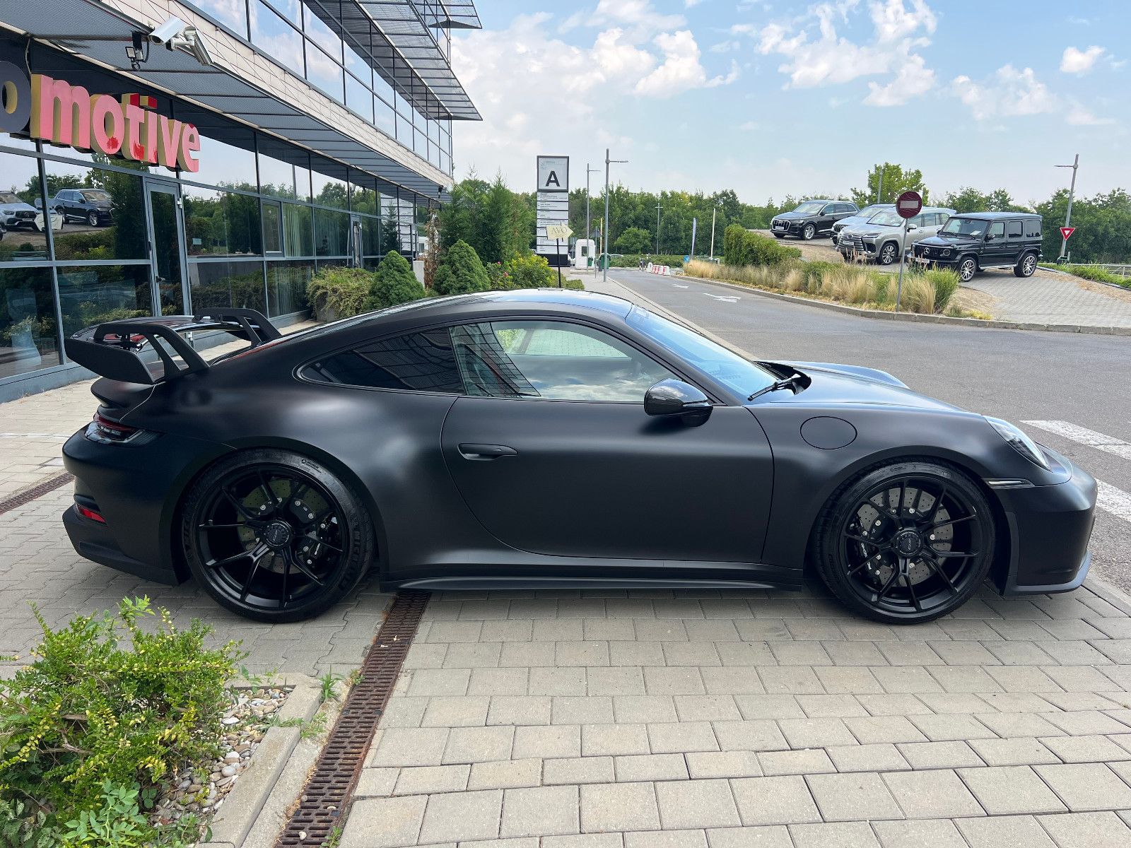 Porsche 911 GT3 - Samsaru's Car Outlet