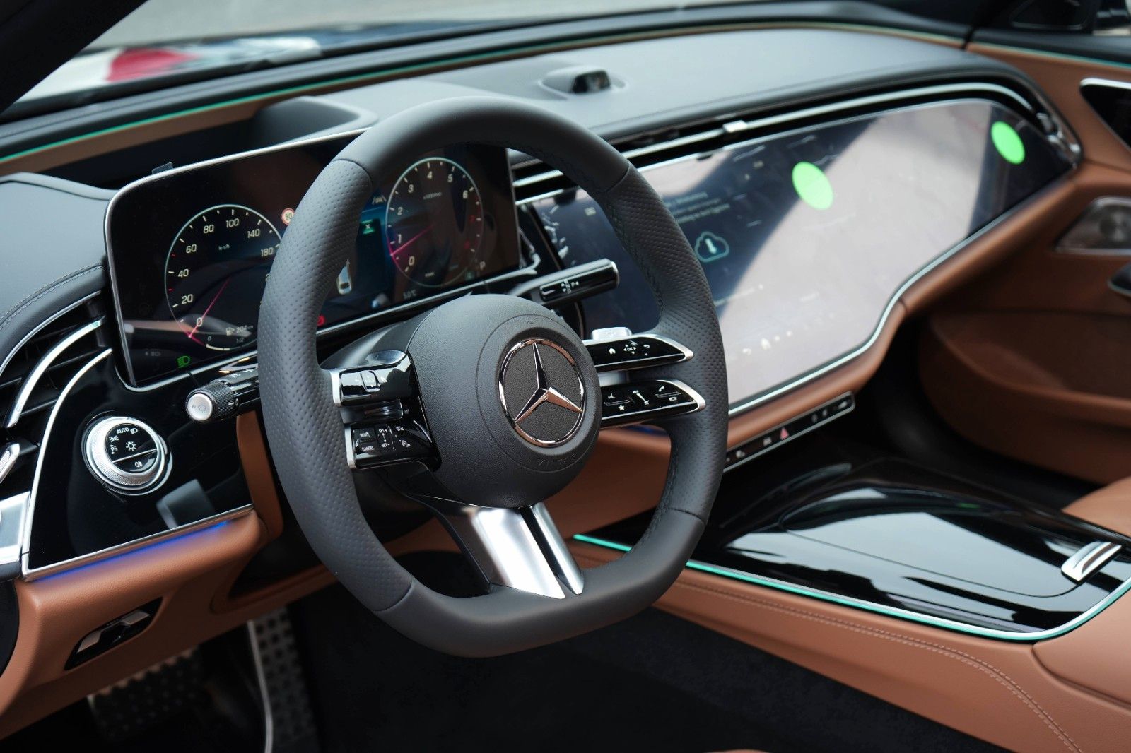 Mercedes-Benz E 200 AMG Premium Plus - Samsaru's Car Outlet