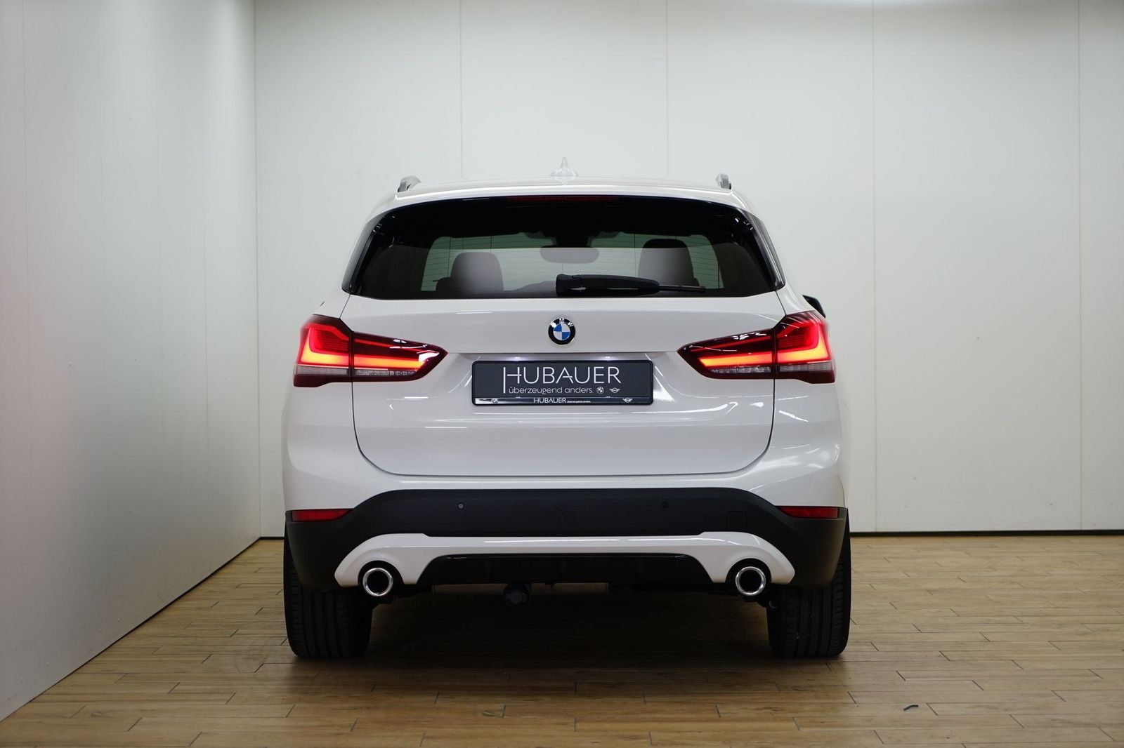 BMW X1 xDrive18d Sport Line - Samsaru's Car Outlet