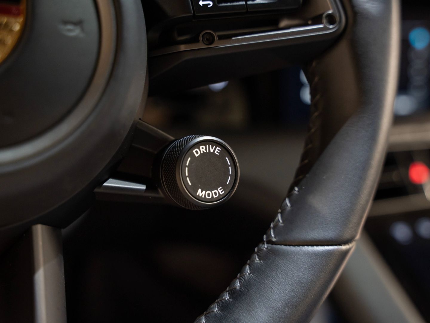 Porsche Taycan Turbo S Cross Turismo HeadUp InnoDrive