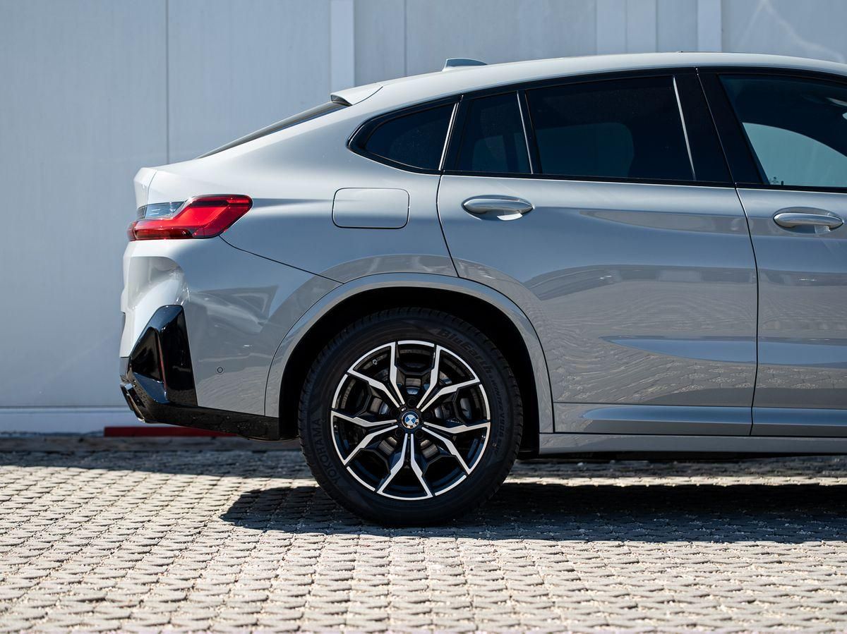 BMW X4 xDrive30i M-Sport AHK PANO HuD ACC Laser KoZg