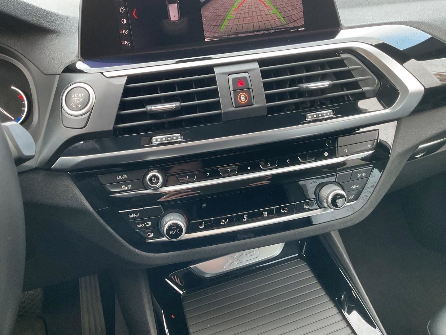 BMW X3 xDrive20d Aut xLine AHK Navi LED SHZ PDC Klim