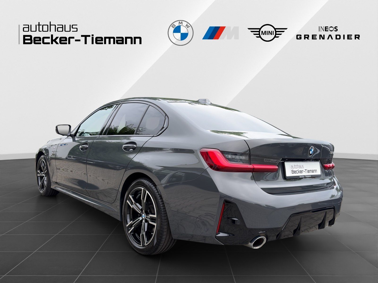 BMW 320i Limousine M-Sport Head-Up Glasdach DrivAss.