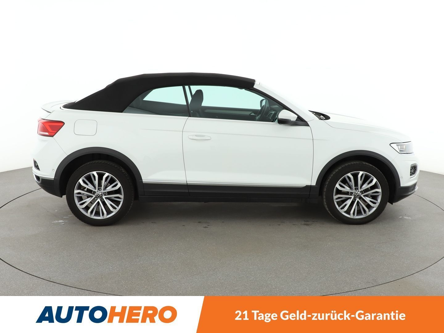 Volkswagen T-Roc 1.5 TSI ACT Style - Samsaru's Car Outlet