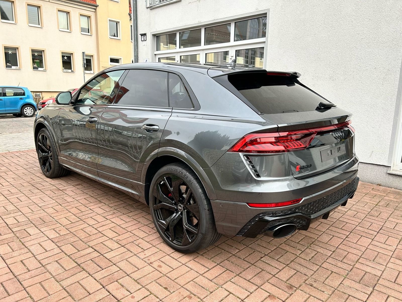 Audi RSQ8 4.0 TFSI QUT*MATRIX*PANO*CARBON*HUD*360°