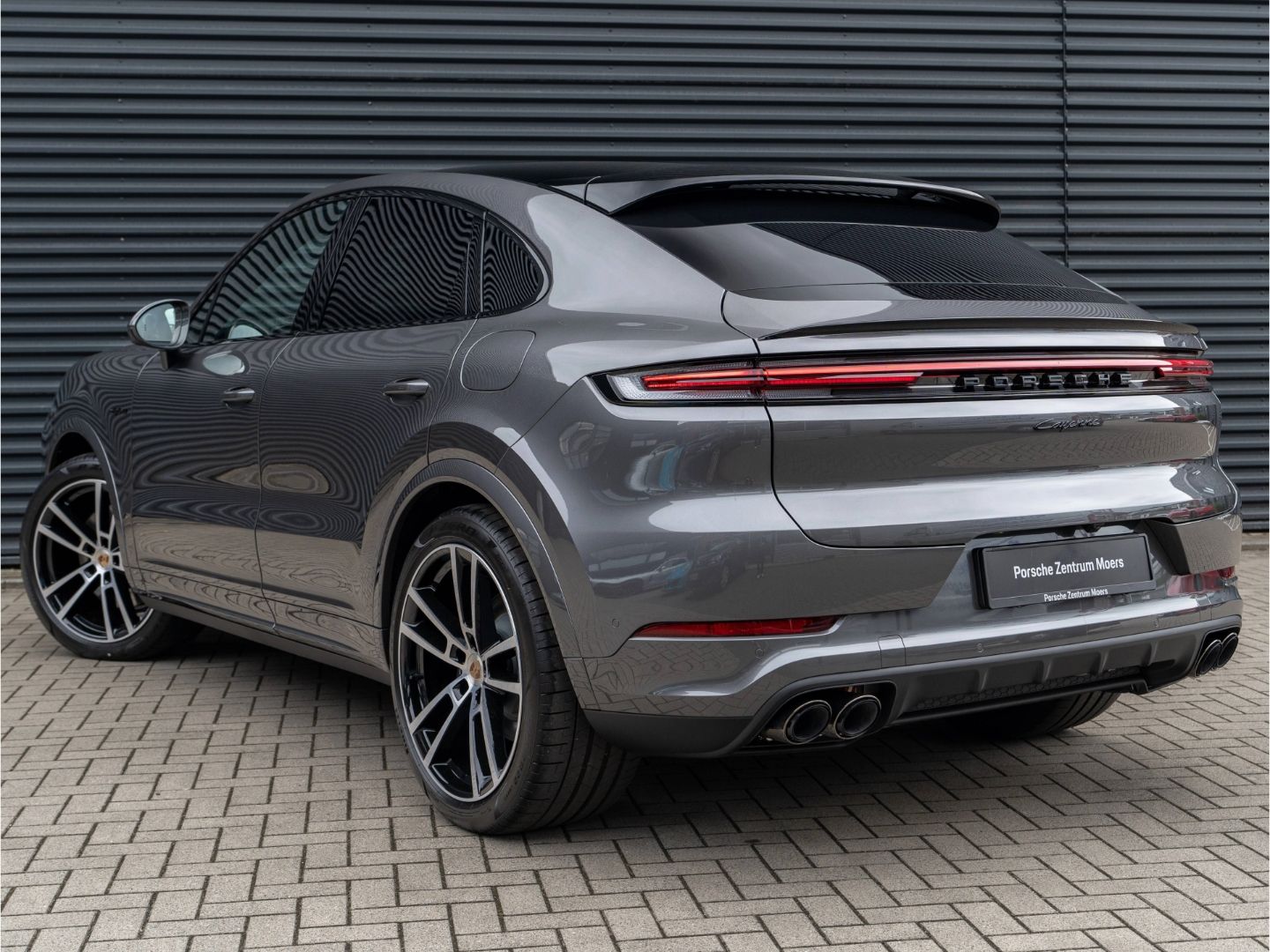 Porsche Cayenne E-Hybrid Coupe SAGA, BOSE