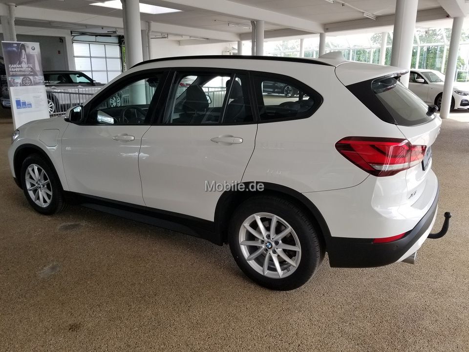 BMW X1 xDrive25e - Samsaru's Car Outlet