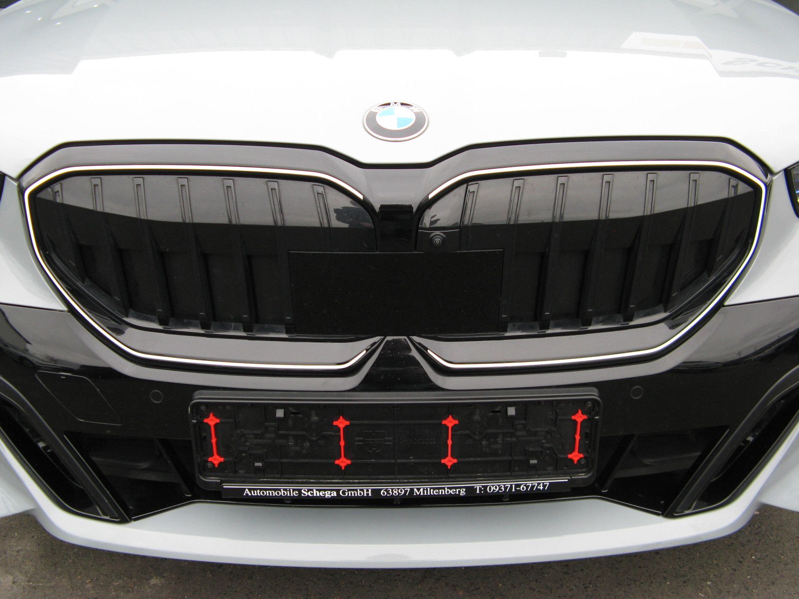 BMW 520 i Lim M Sport LED NAVI AHK 360° ST-HZ HUD