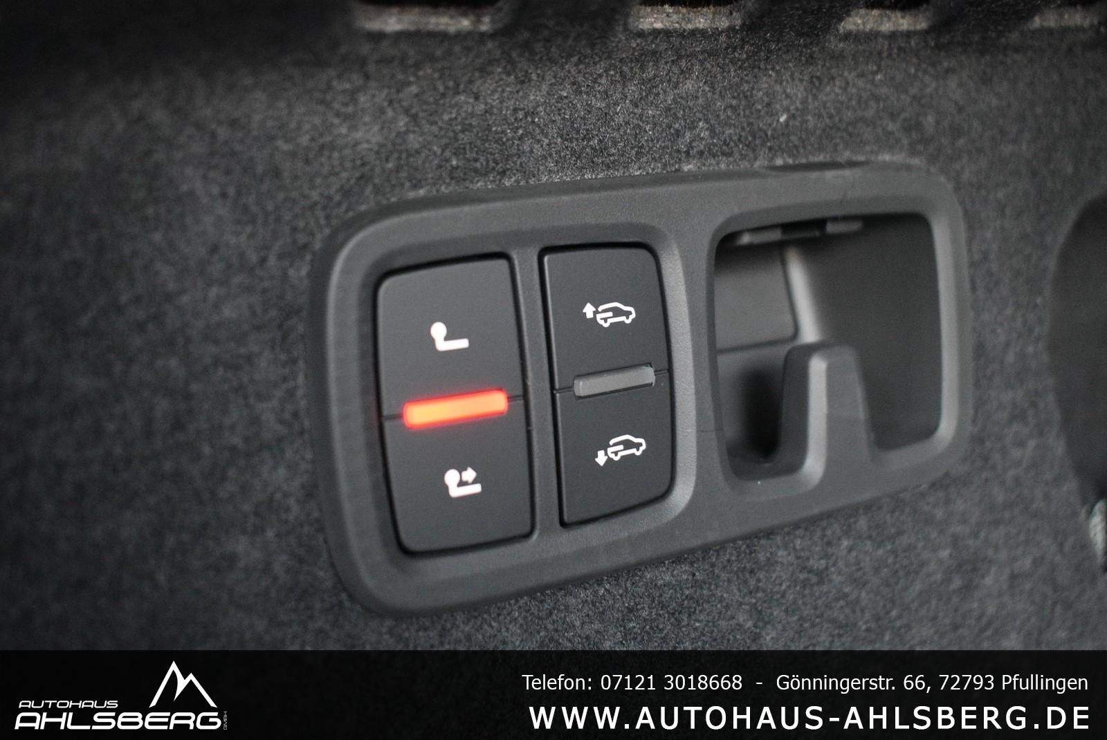 Audi Q8 S-LINE - Samsaru's Car Outlet