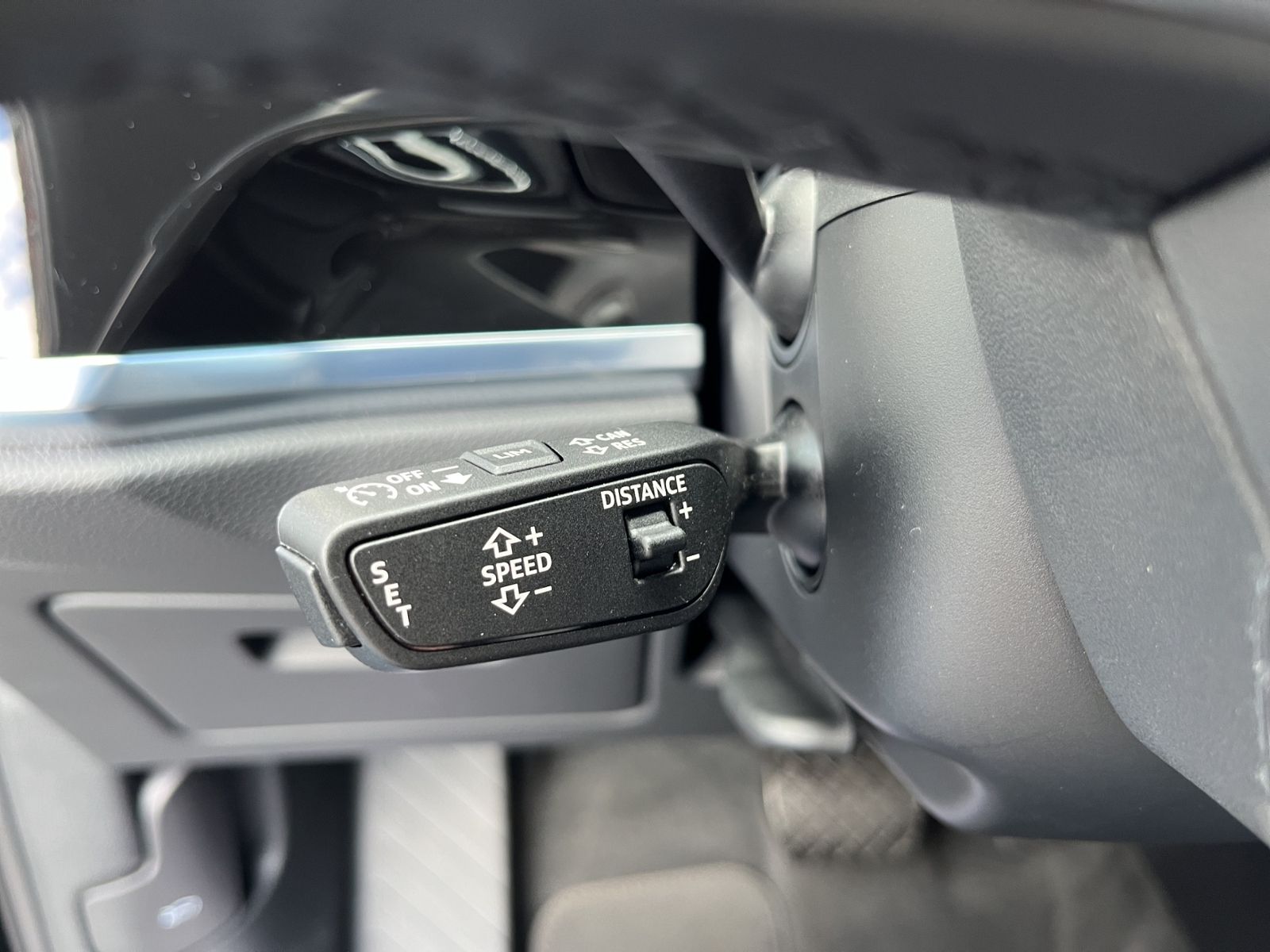 Audi Q3 Sportback 40 TFSI QUATTRO S-LINE - Samsaru's Car Outlet