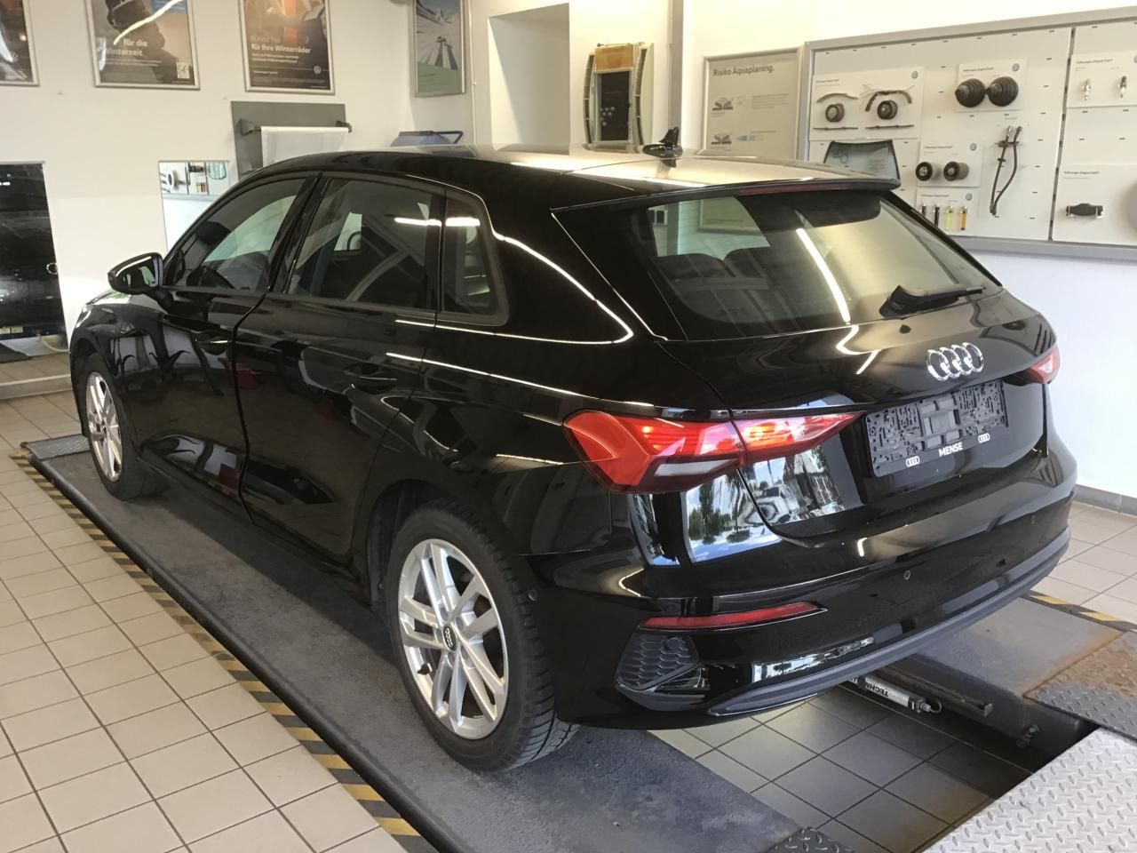 Audi A3 Sportback 40 TFSI e S tronic - Samsaru's Car Outlet