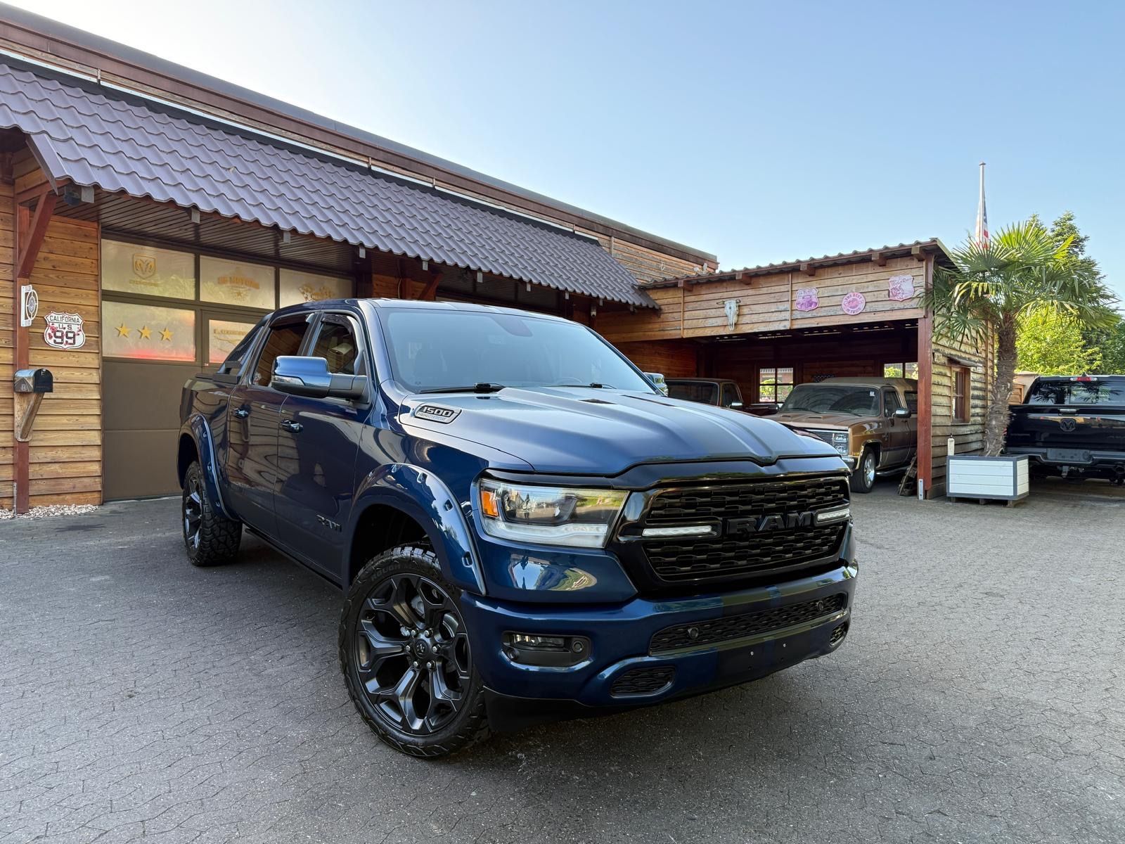 Dodge V8*4X4*PANO*12"RADIO*El.-TRITT*AHK*NAVI*GARANTIE