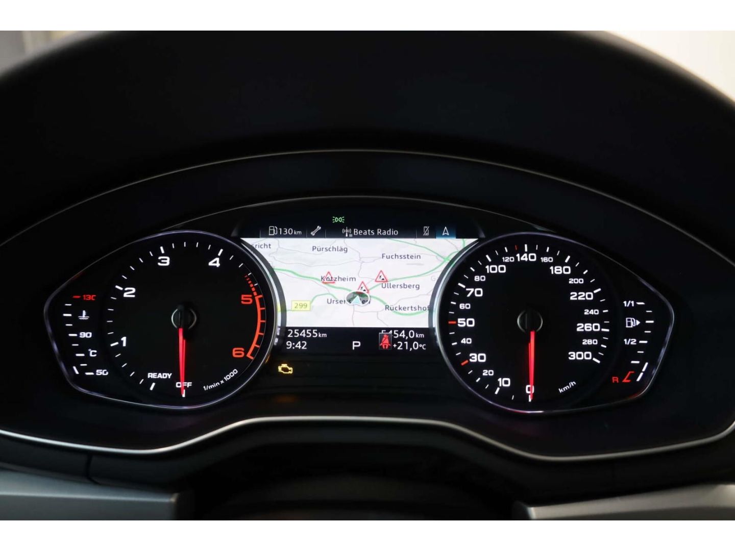 Audi A4 30 TDI advanced S-Tronic - Samsaru's Car Outlet